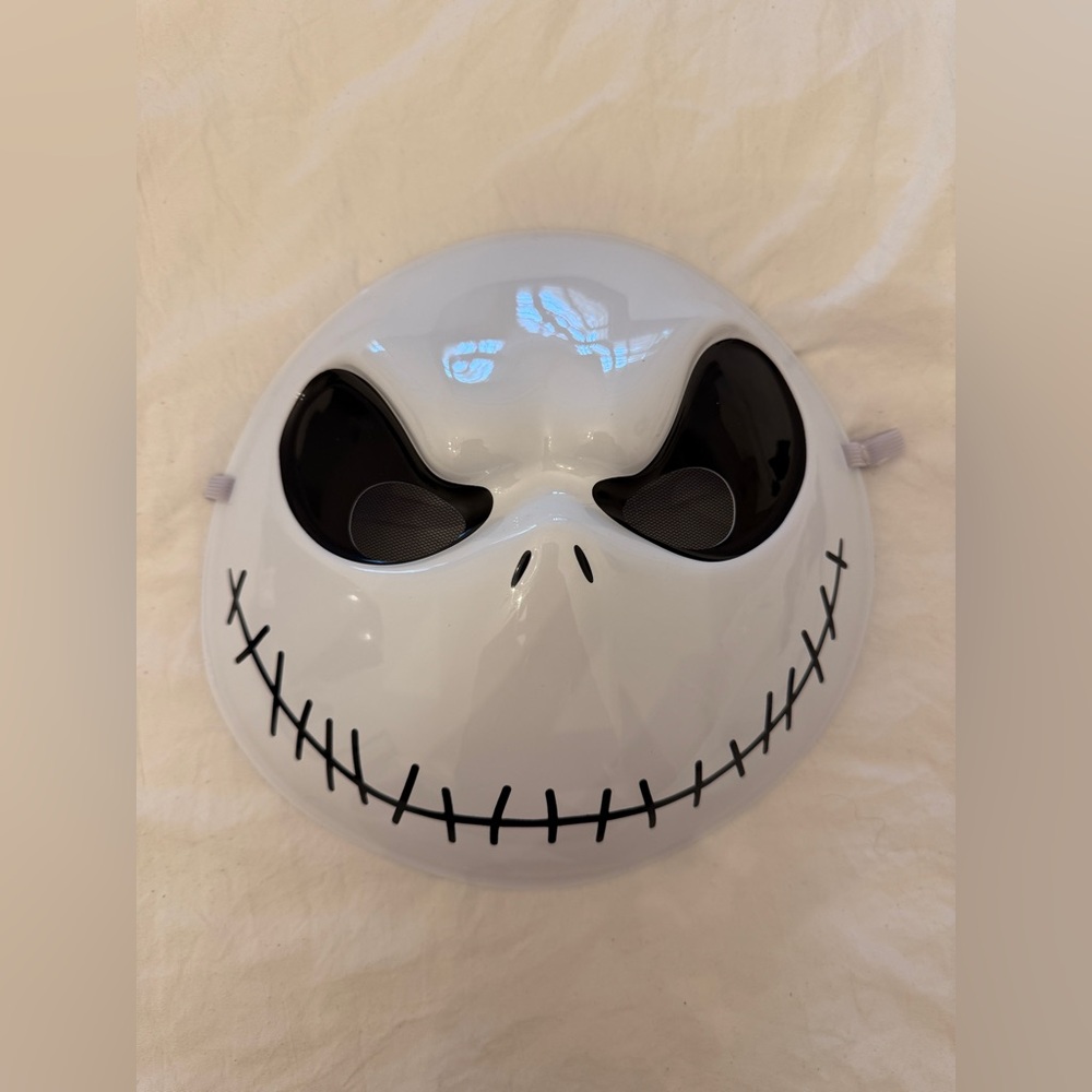 Nightmare Before Christmas Jack Costume - Picture 9 of 11